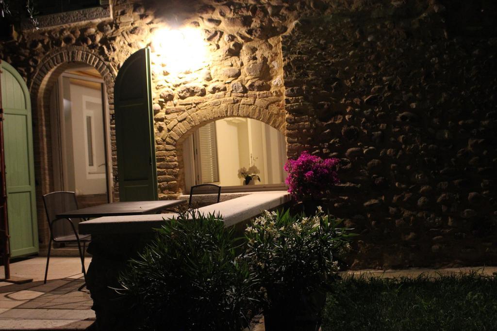 Giardino Degli Ulivi Apartment Caprino Veronese Luaran gambar